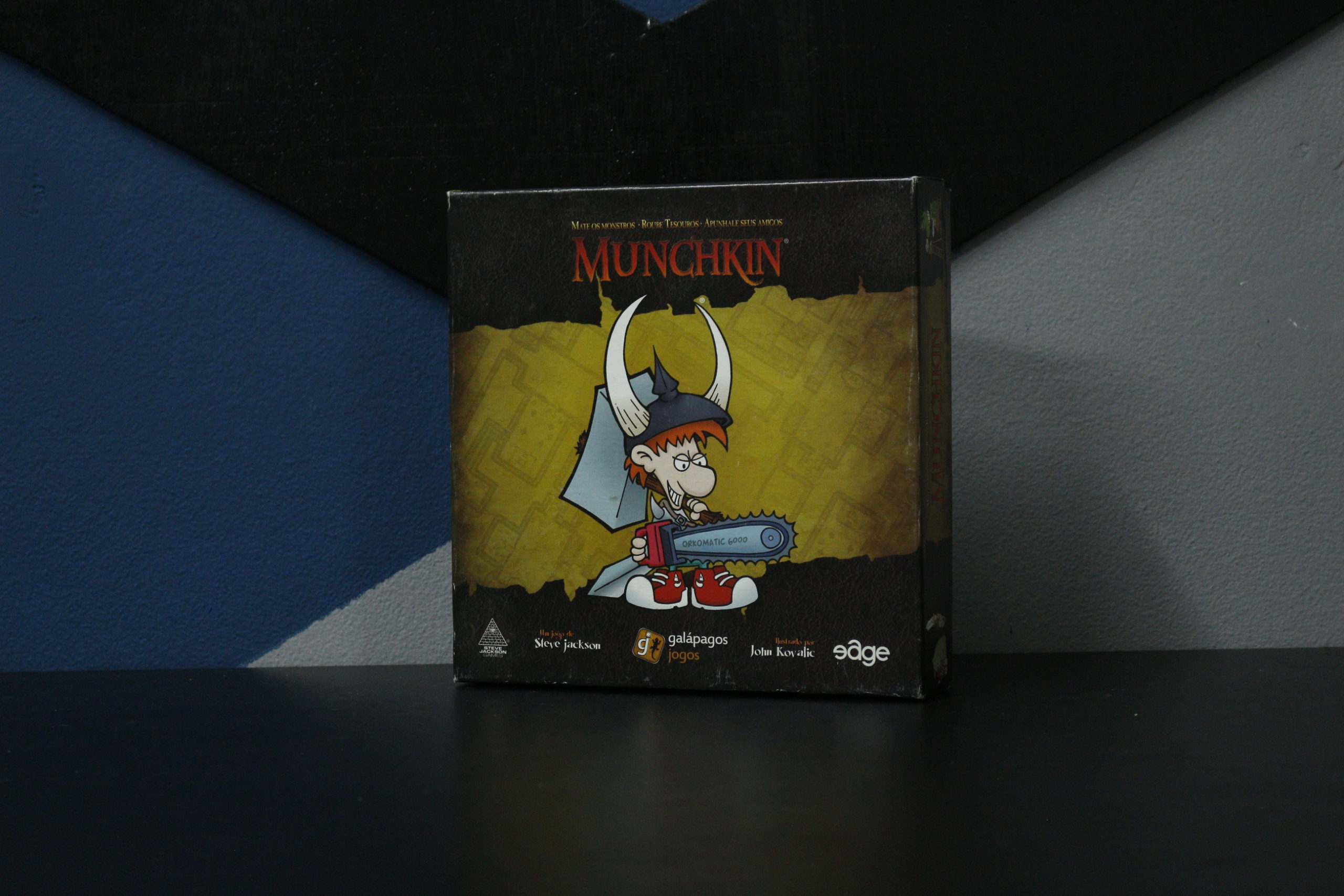 Conhecendo o jogo Munchkin: mate monstros, roube tesouros